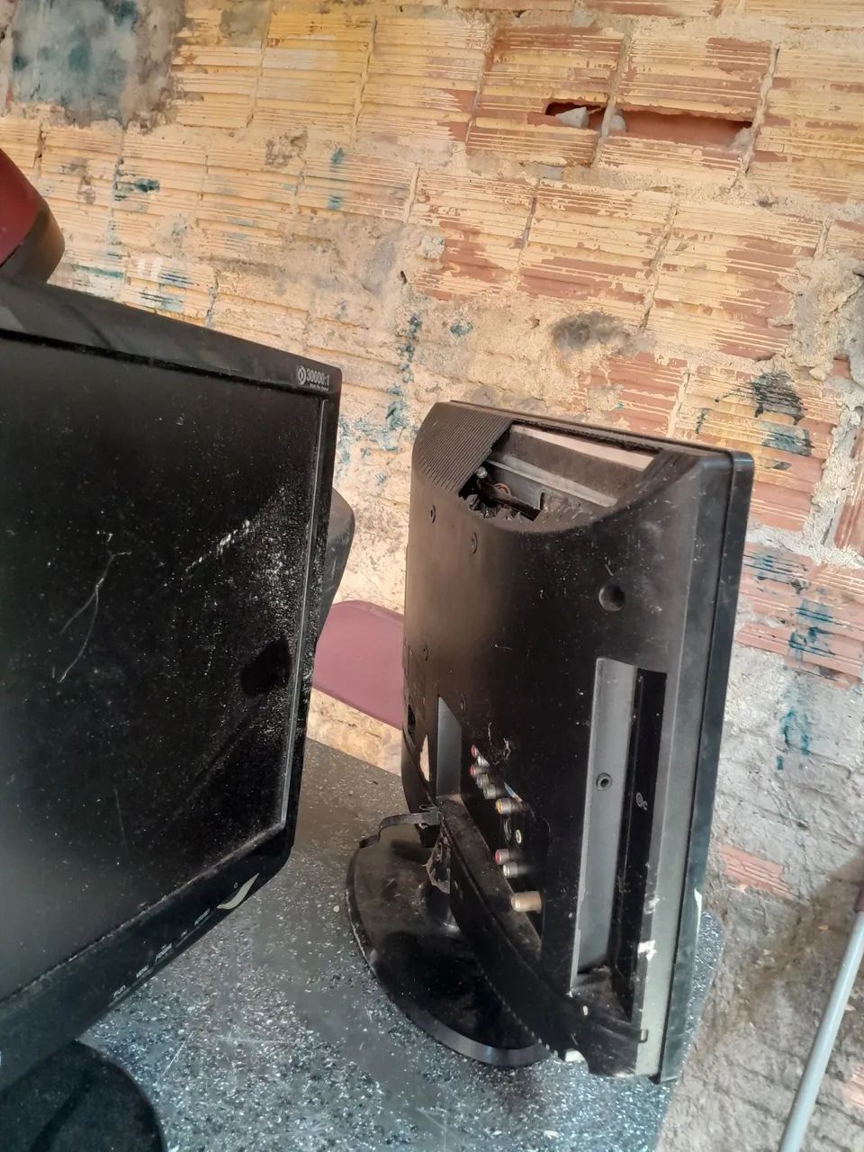 Monitores AOC E LG - Foto 2