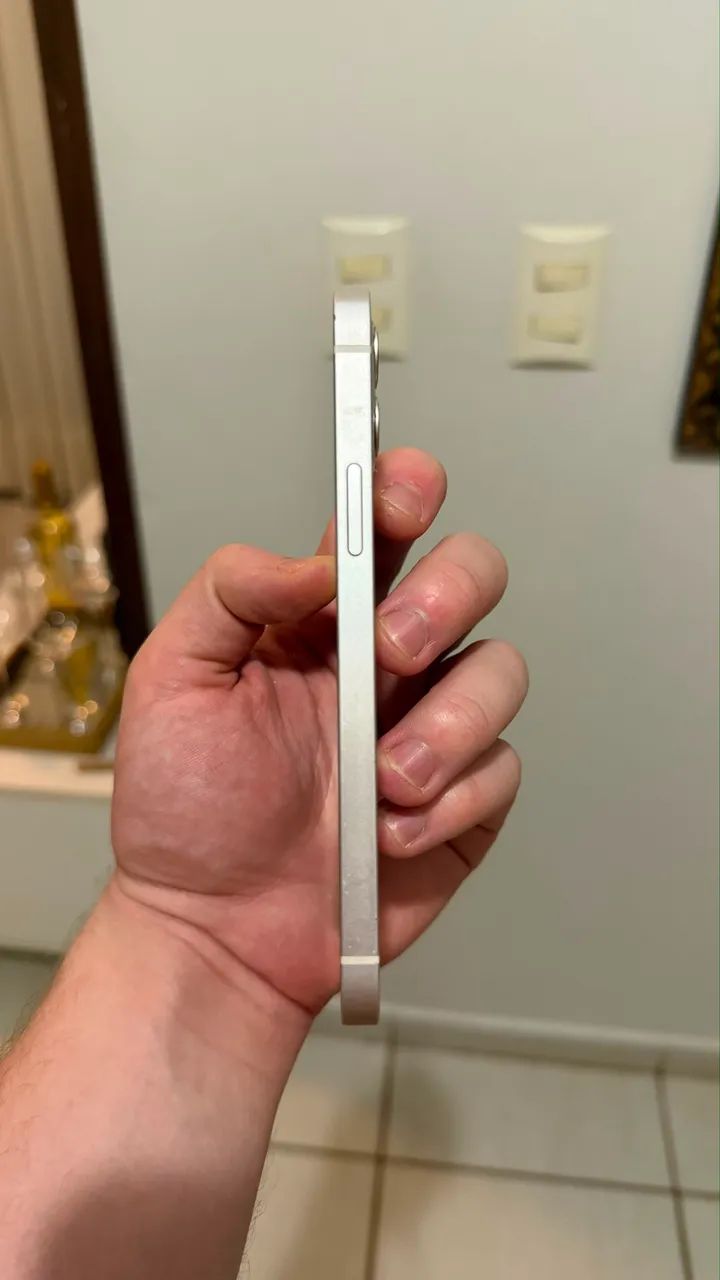 iPhone 12 64GB Branco - Extremamente Conservado - Caixa Original - Foto 4