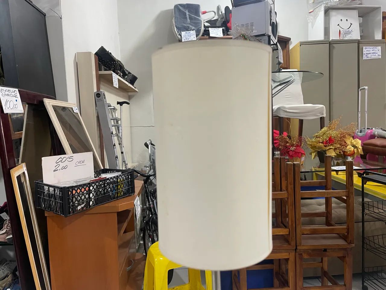 Abajur de Mesa Com Cápsula Cilíndrico - Foto 3