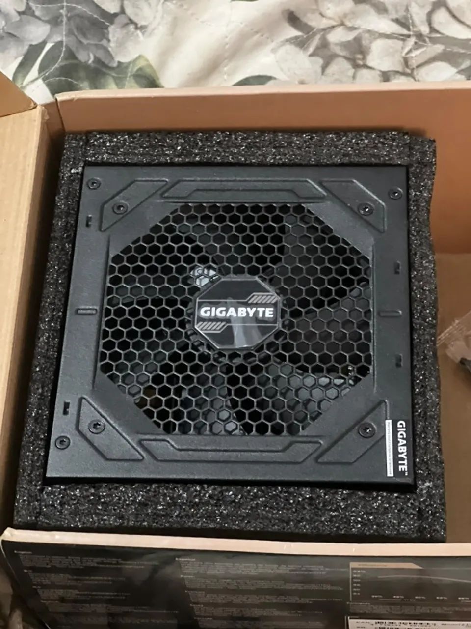 Fonte Gigabyte P850GM 850W 80 Plus Gold Full Modular - Completa - Foto 2