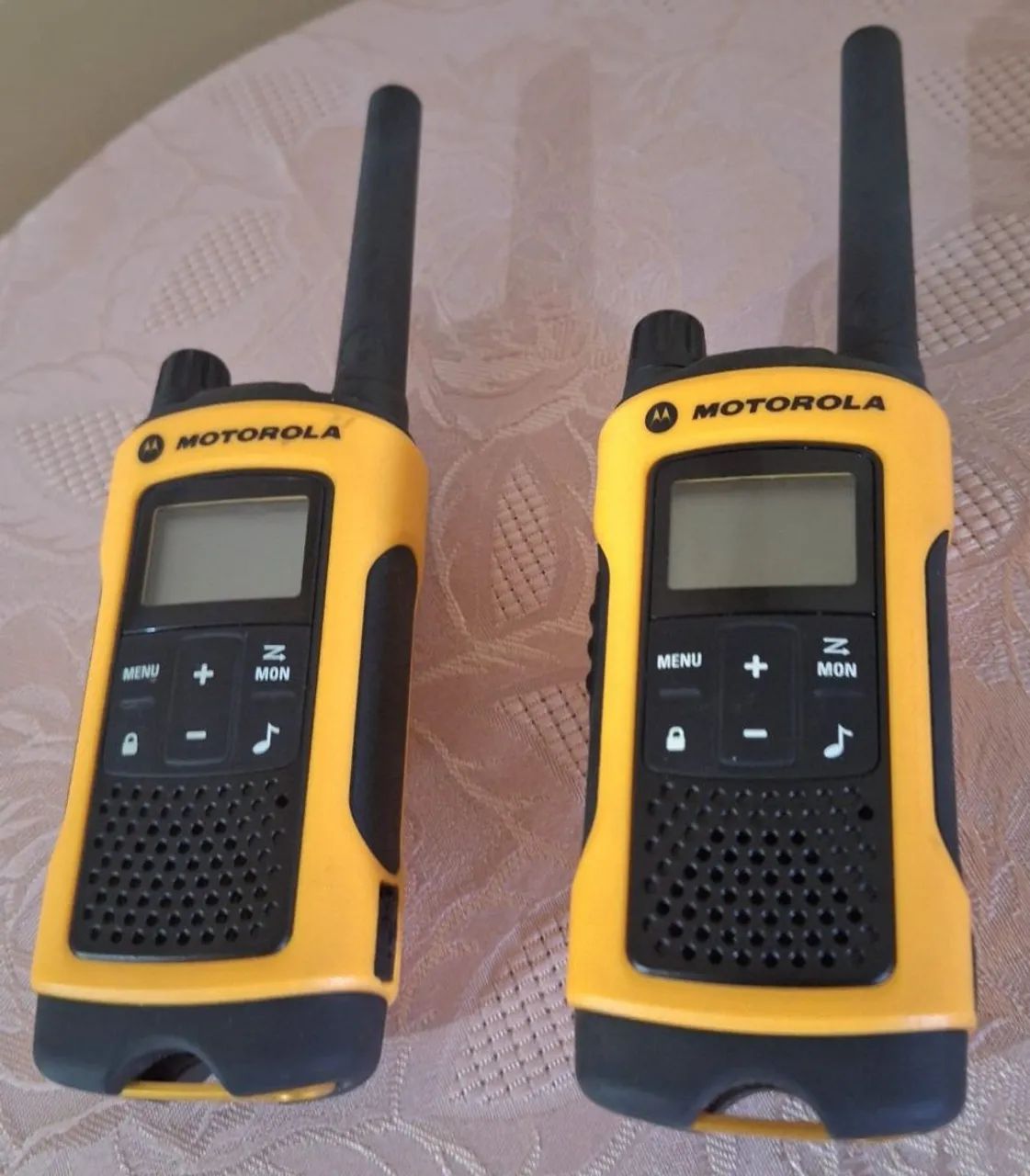 Rádio comunicador Motorola T400 - Foto 2