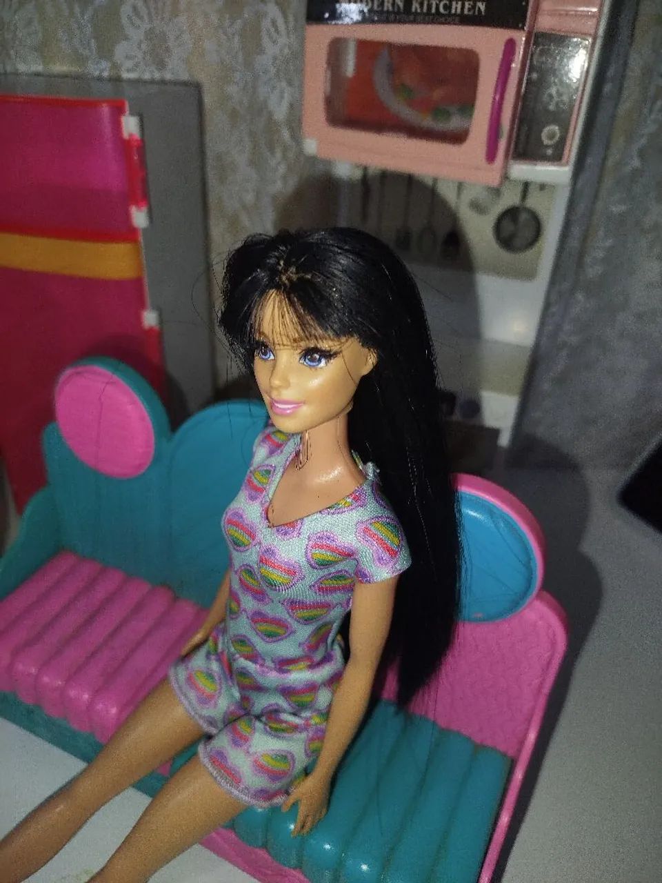 Lote bonecas Barbie + Cozinha  - Foto 2