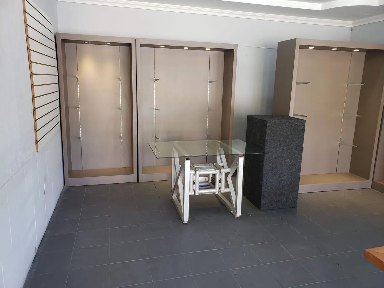Armário Expositor MDF Reforçado com Iluminação LED - Modular / Loja - Foto 3