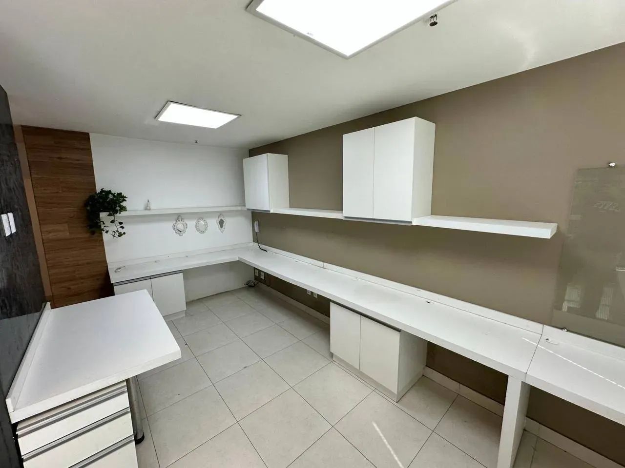 Sala para locação, Jardim Goiás, Goiânia, GO - Foto 2