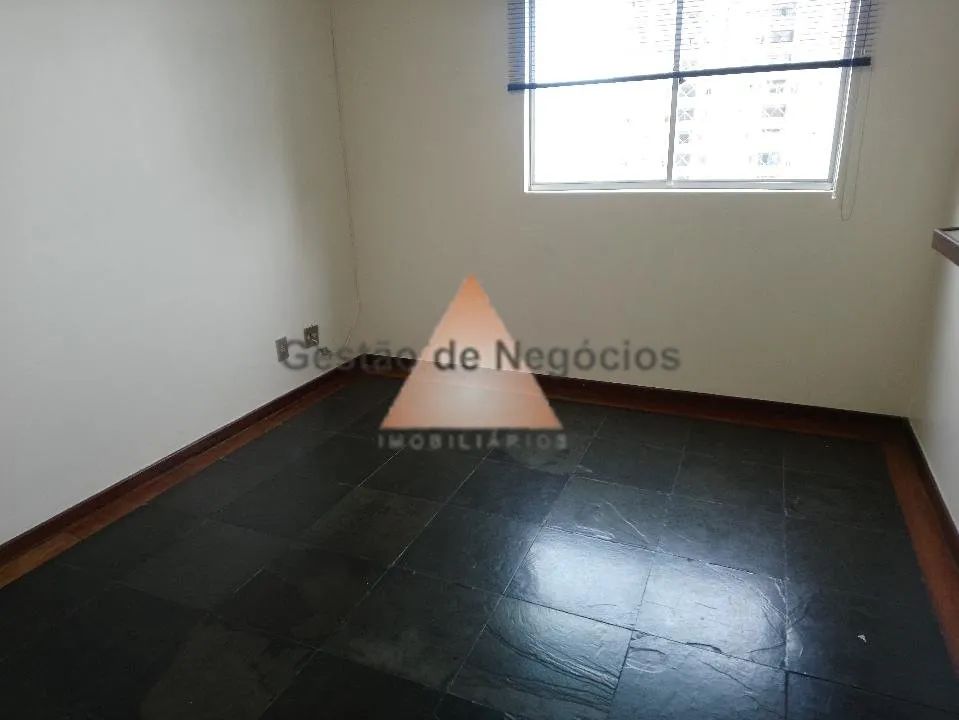 Um quarto com vaga de garagem e lazer, à 300m do Diamond!!! - Foto 2