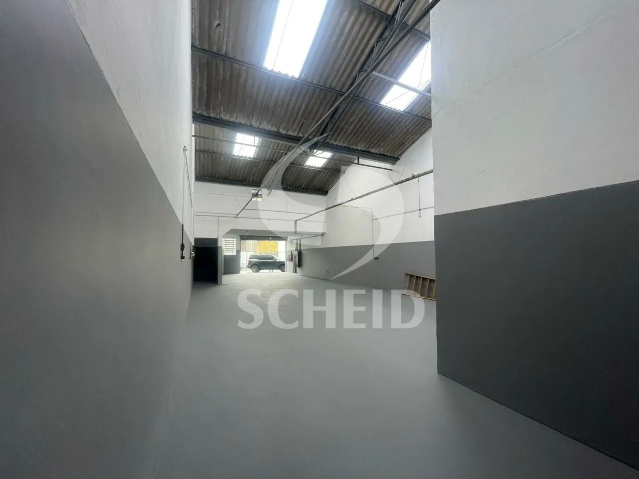 Galpão a venda de 360,00m² útil, com 6 vagas no Vila Mira - Foto 2