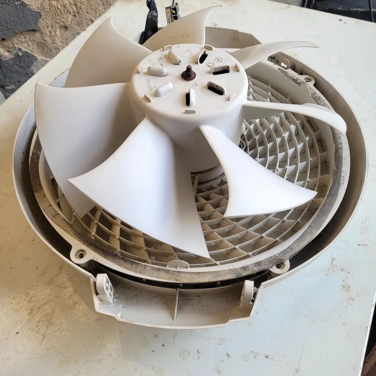 Motor elis e grade do ar 12.000 Btus MIDEA - Foto 3