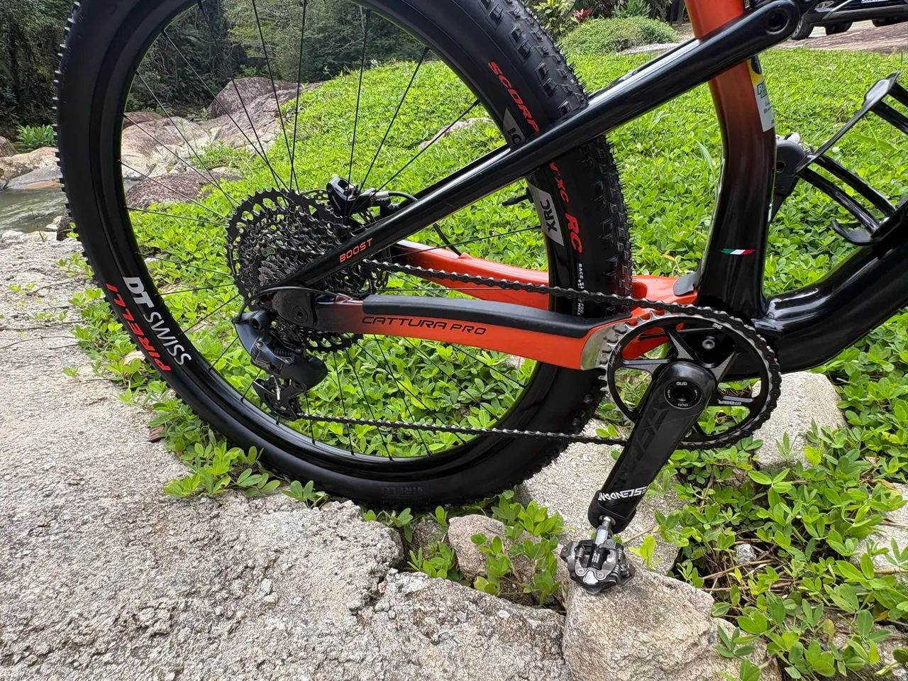 MTB CATTURA PRO 2024 RECHEADA DE UPGRADES  - Foto 4