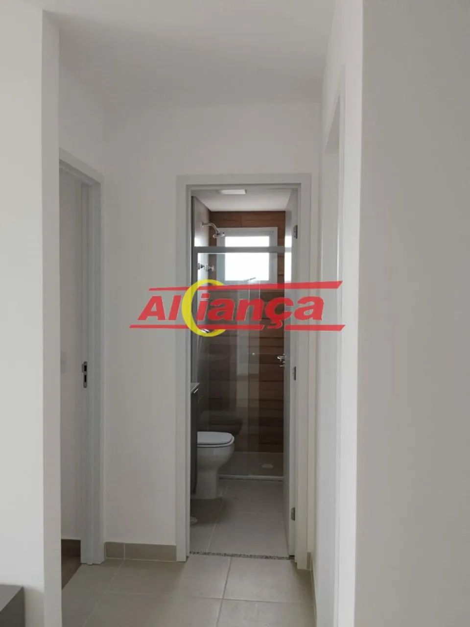 APARTAMENTO COM 2 DORMITÓRIOS - 2 VAGAS DE GARAGEM - 55m²- VILA GALVAO - R$ 3200,00 - Foto 5