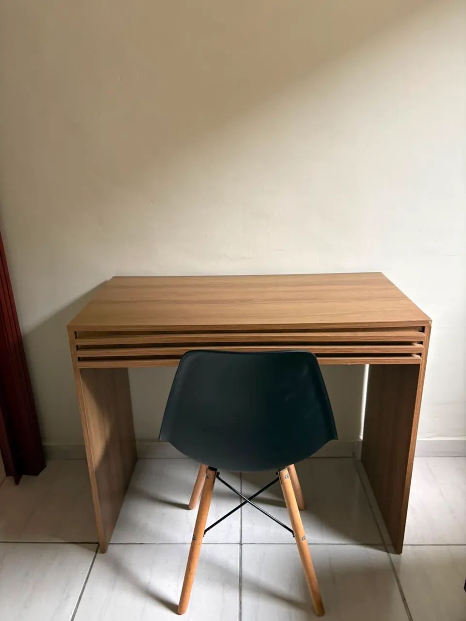 ESCRIVANINHA COM CADEIRA - Foto 2