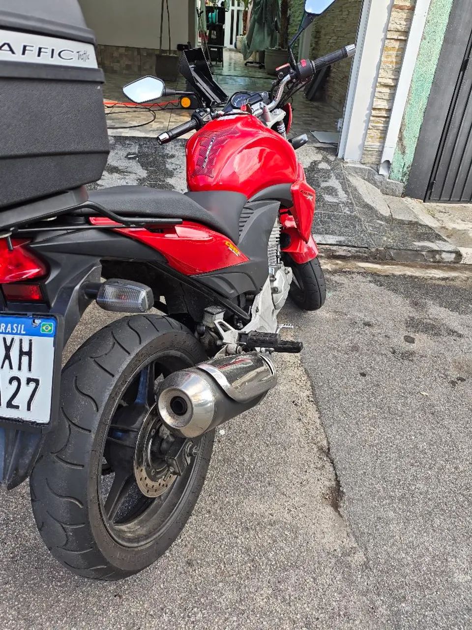 Cb 300 