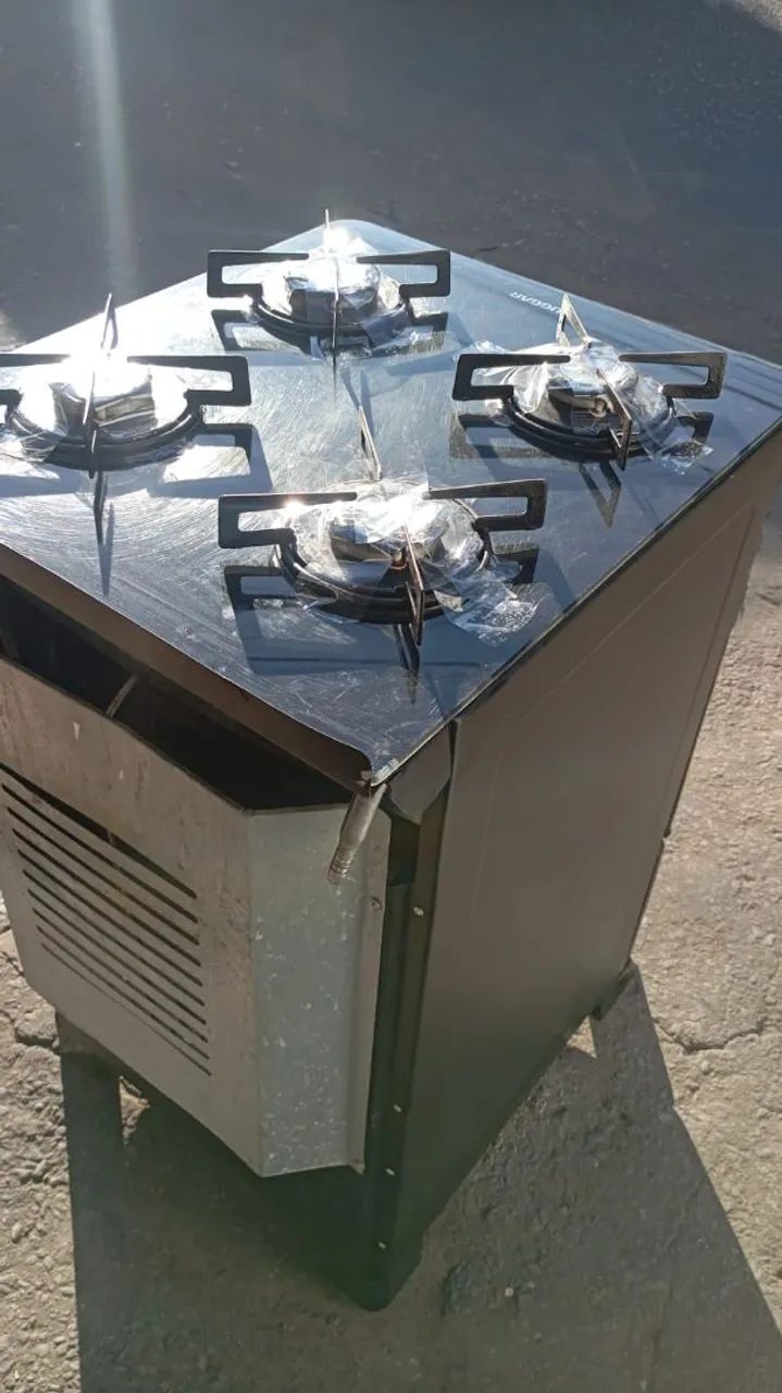 Fogão de 4 bocas automático funcionando perfeitamente valor 450;00 - Foto 4