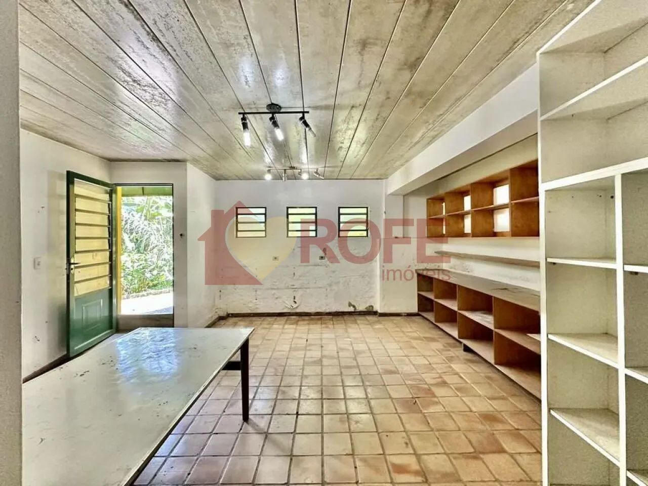 ÓTIMA CAS! UMA CHÁCARA C/ AMPLO BOSQUE TROPICAL. - Foto 3