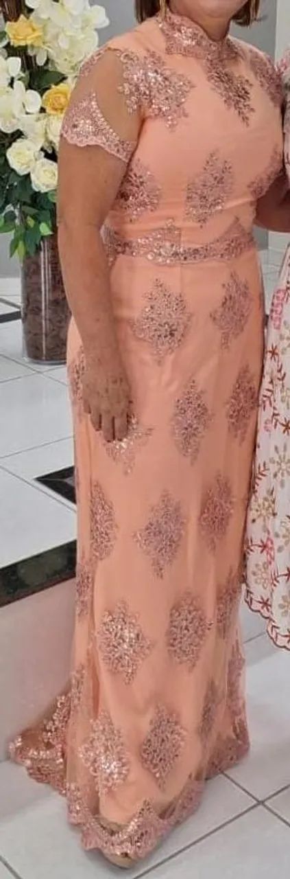 Vestido de festas , formaturas e casamentos. 