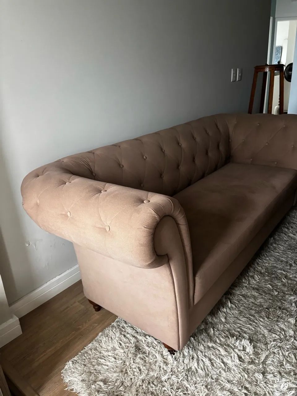 Sofá Estilo Chesterfield Capitonê 