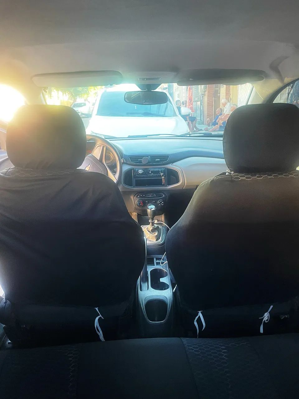 Chevrolet Onix JOY Hatch 1.0 8V Flex Mec. 4P 2018 - Foto 3