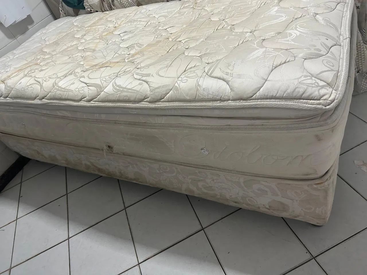 Colchão Ortobom molas ensacadas solteiro com base Ortobom.  - Foto 2