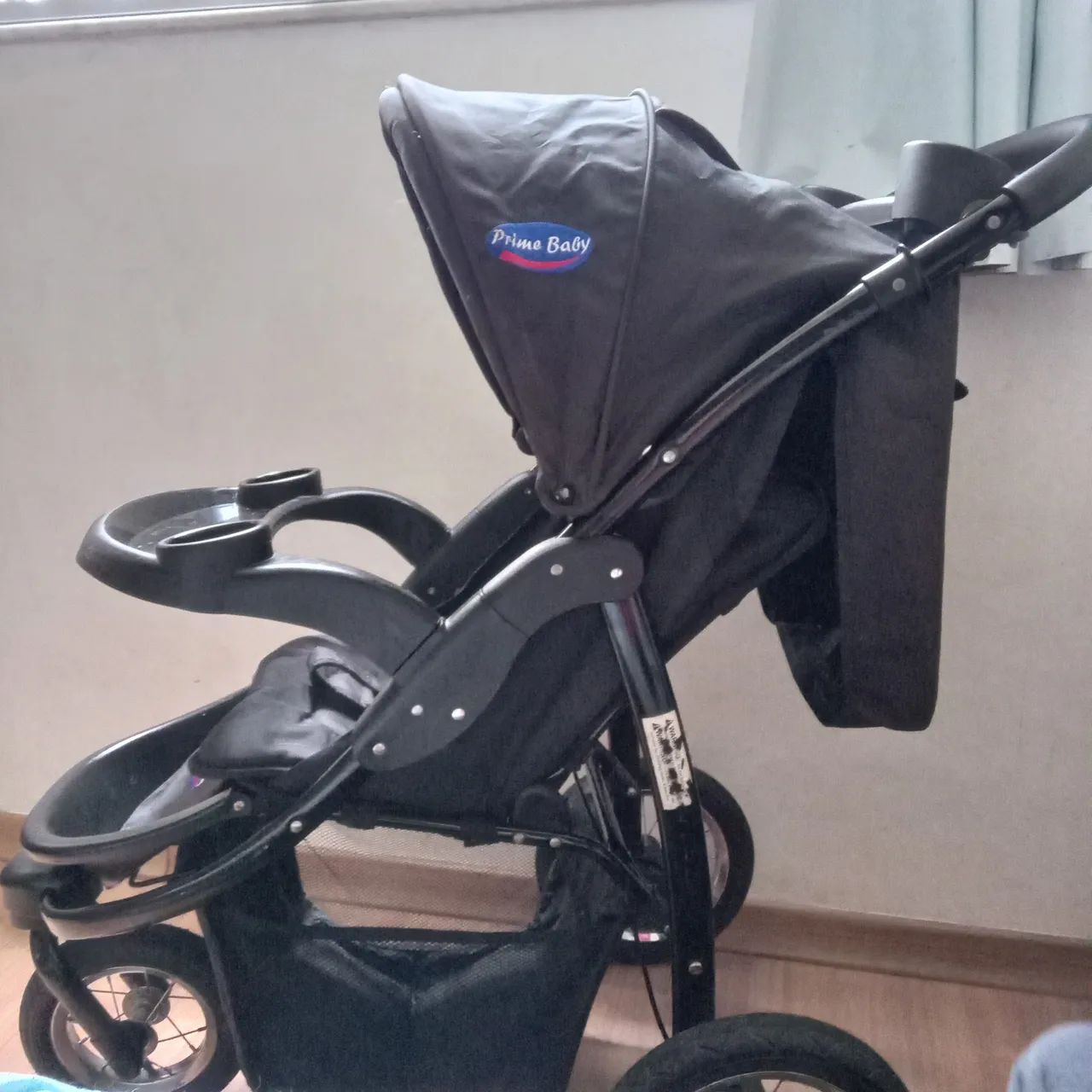 Vendo carrinho de bebê 