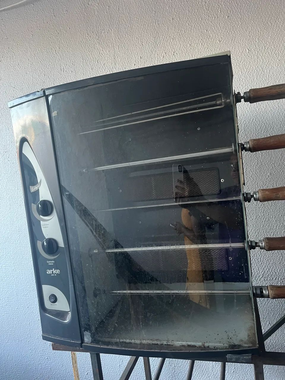  Vendo Churrasqueira Elétrica funcionando perfeitamente  - Foto 4