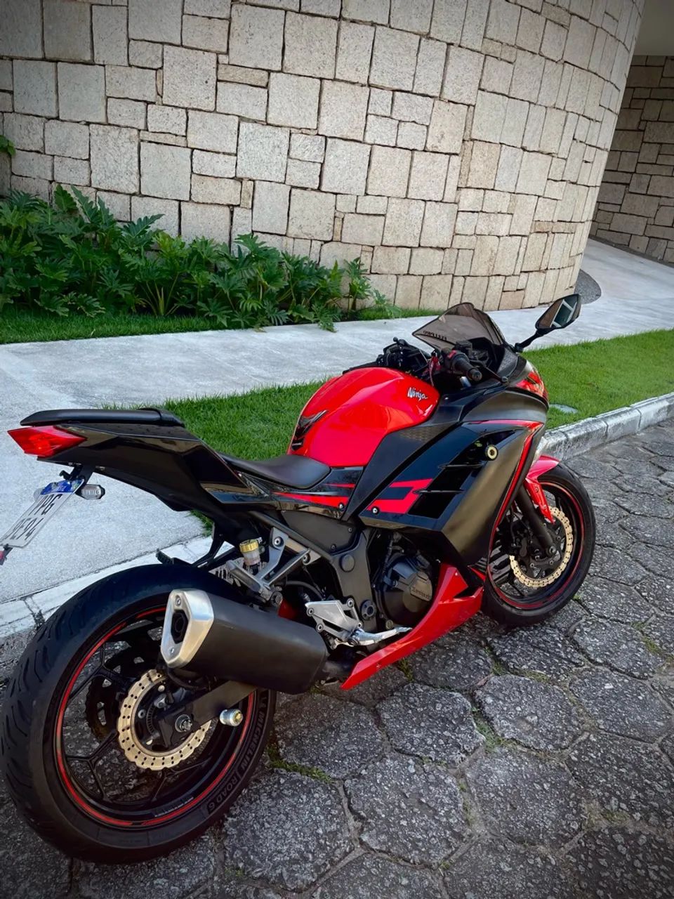 Ninja 300 SE - Foto 2
