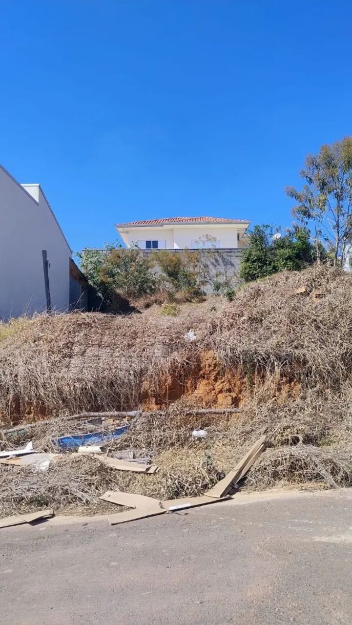 Vende-se Terreno 