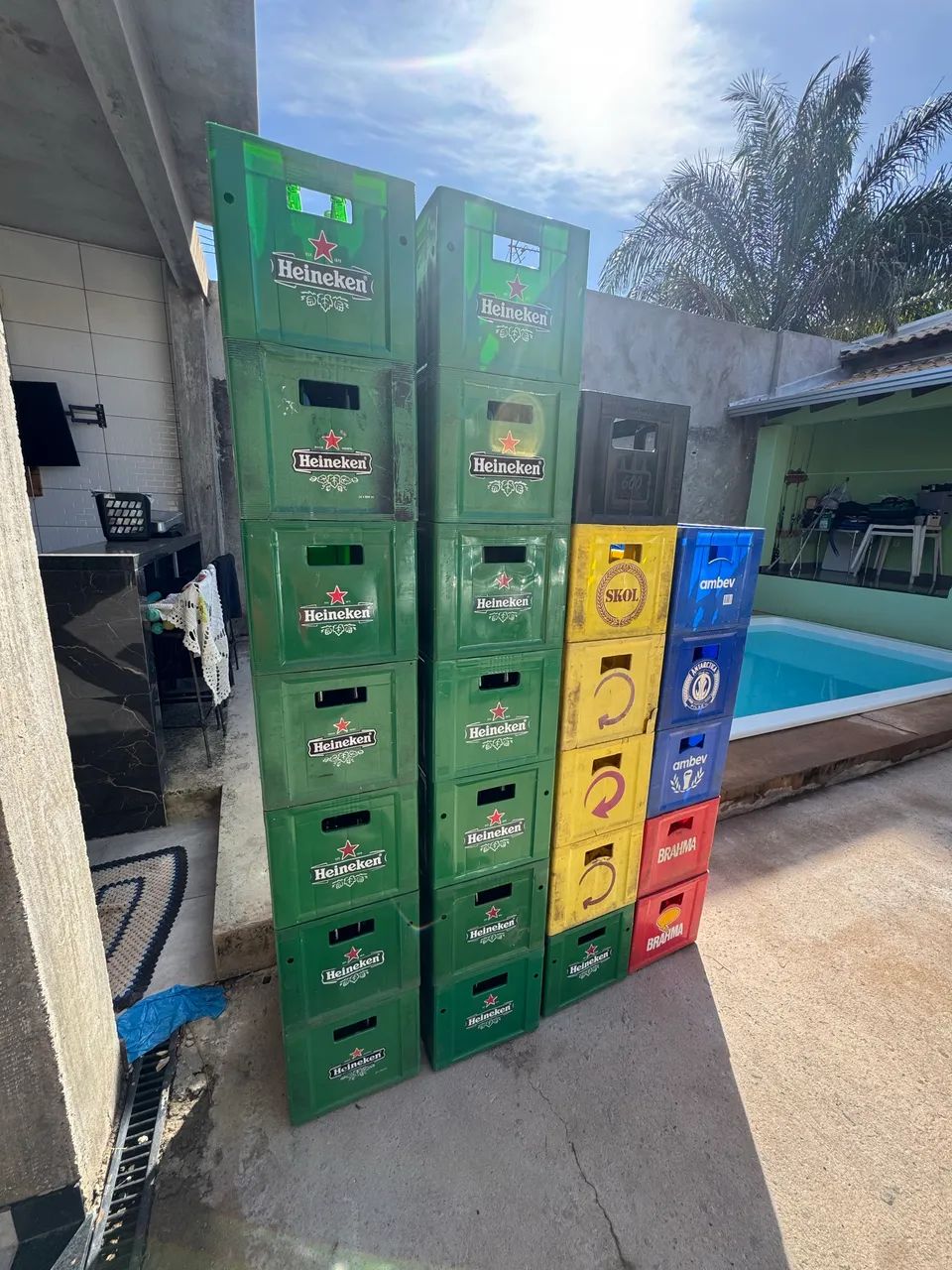 Vasilhame de Cervejas de 600ml com caixas Heineken 