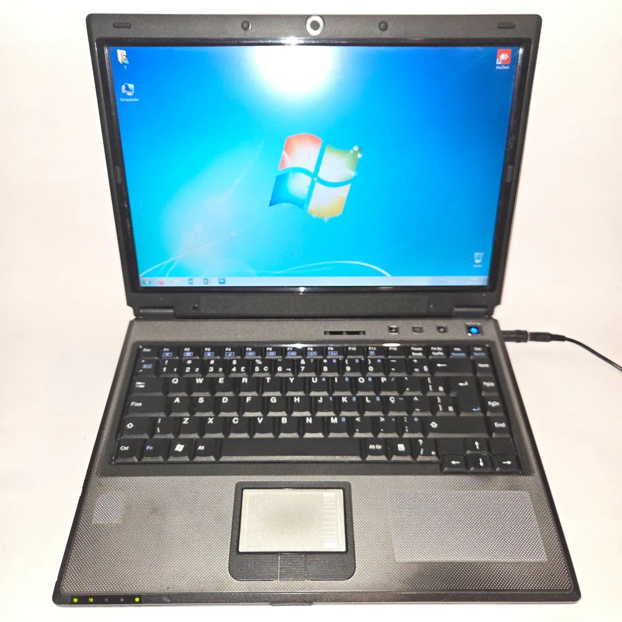 Notebook Pentium Dual Core 2.30GHz, 3GB, HD 320GB. Formatado. Muitos jogos nostálgicos. 