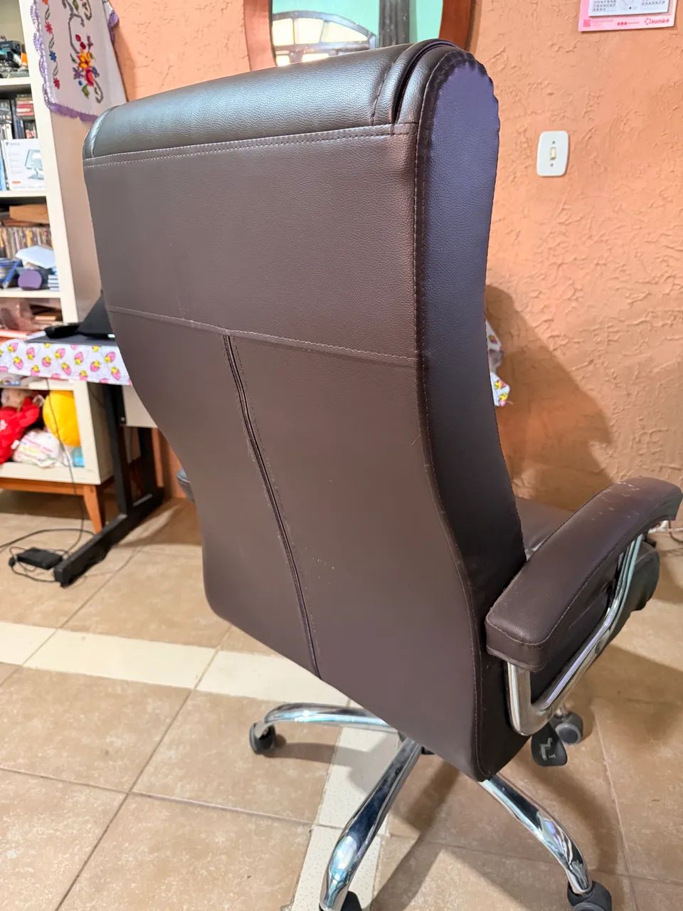 Cadeira Executiva de couro - Foto 4