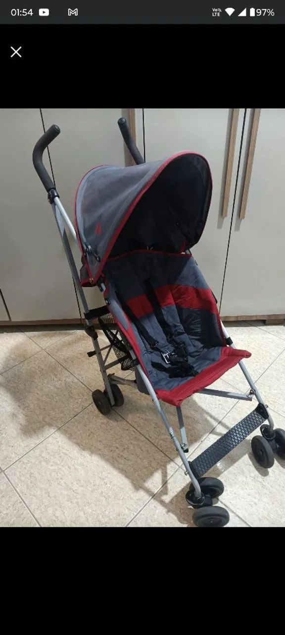 Carinho de bebê da Maclaren 