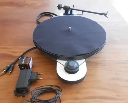 Toca discos Pro-Ject Elemental + capsula Ortofon OM5e s/ phono - Foto 2
