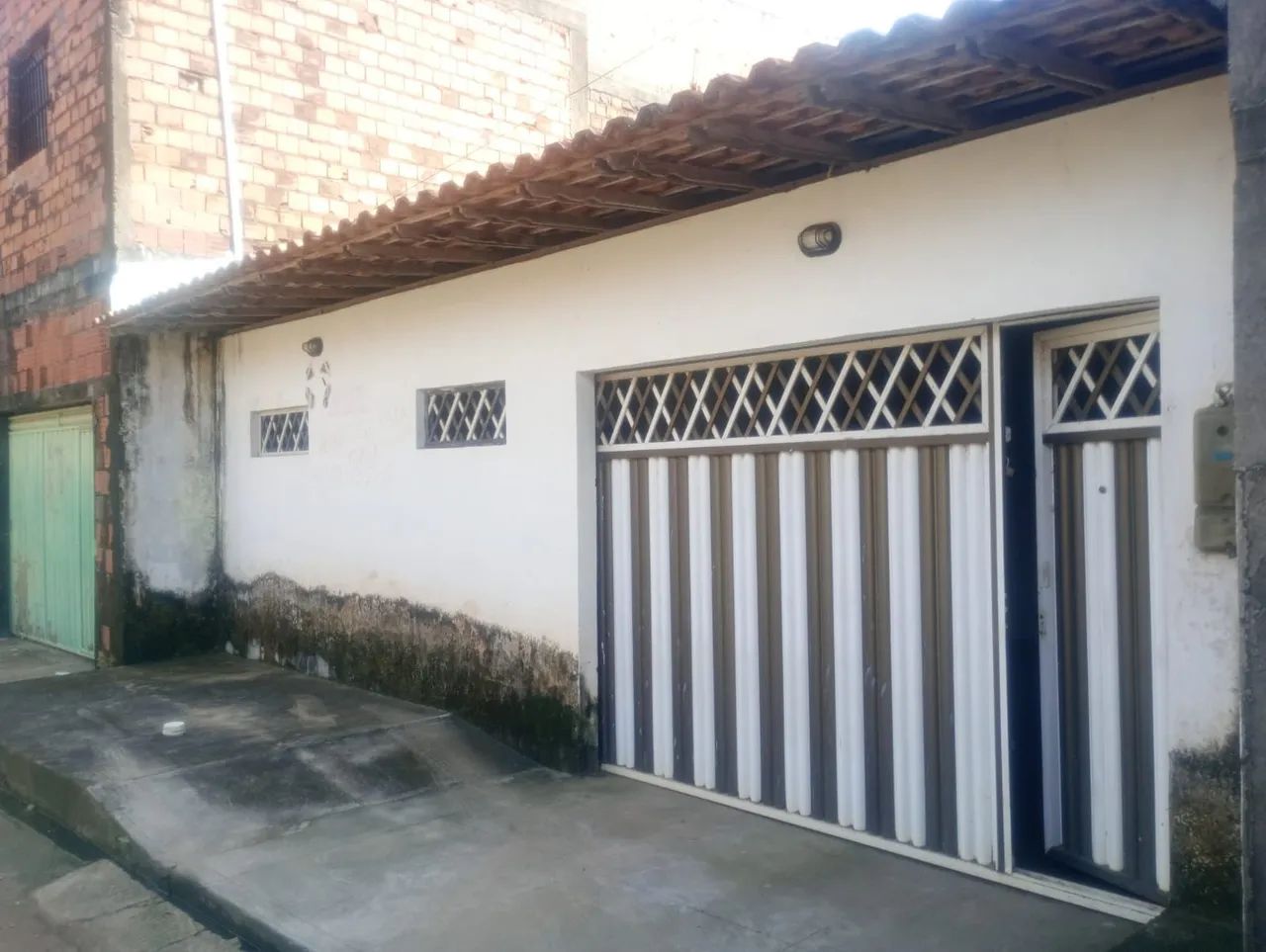 Vendo uma casa no Pontal da Ilha