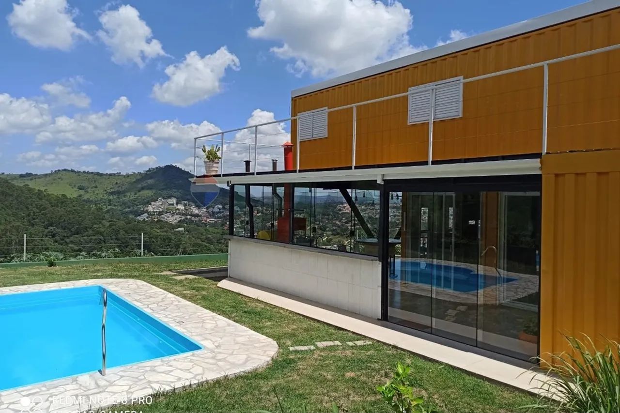 Casa Container em condomínio - 4 dormitórios com piscina