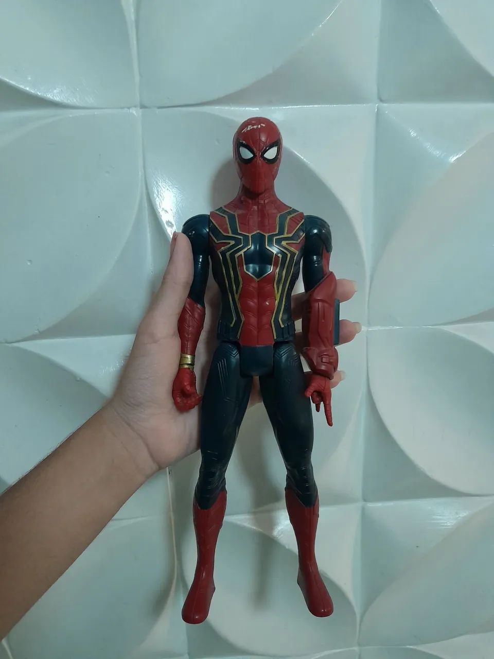 Vende-se boneco