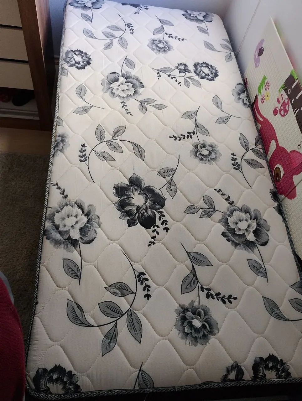 Vendo cama de casal e cama de solteiro - Foto 2