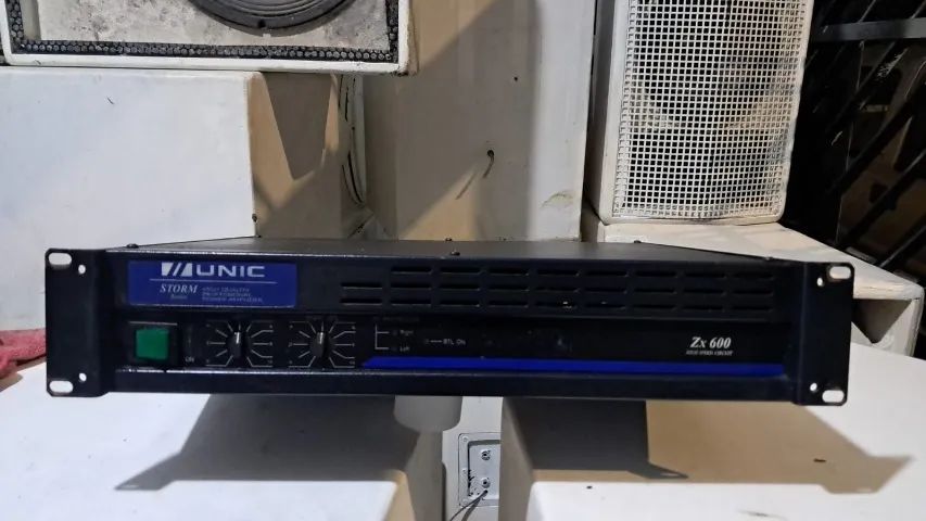 Amplificador Unic Storm Zx 600 - Equipamentos e Acessórios de Som