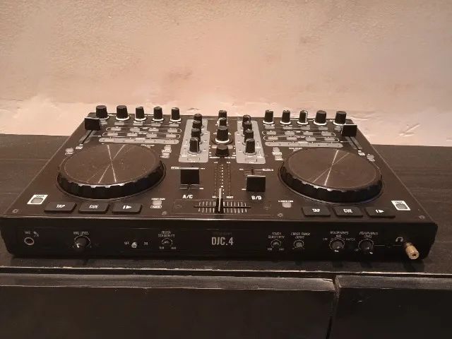 Vendo controladora DJC4 STANTON  - Foto 2