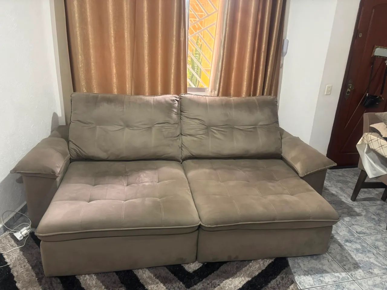Sofá pouco tempo de uso  praticamente novo  - Foto 3