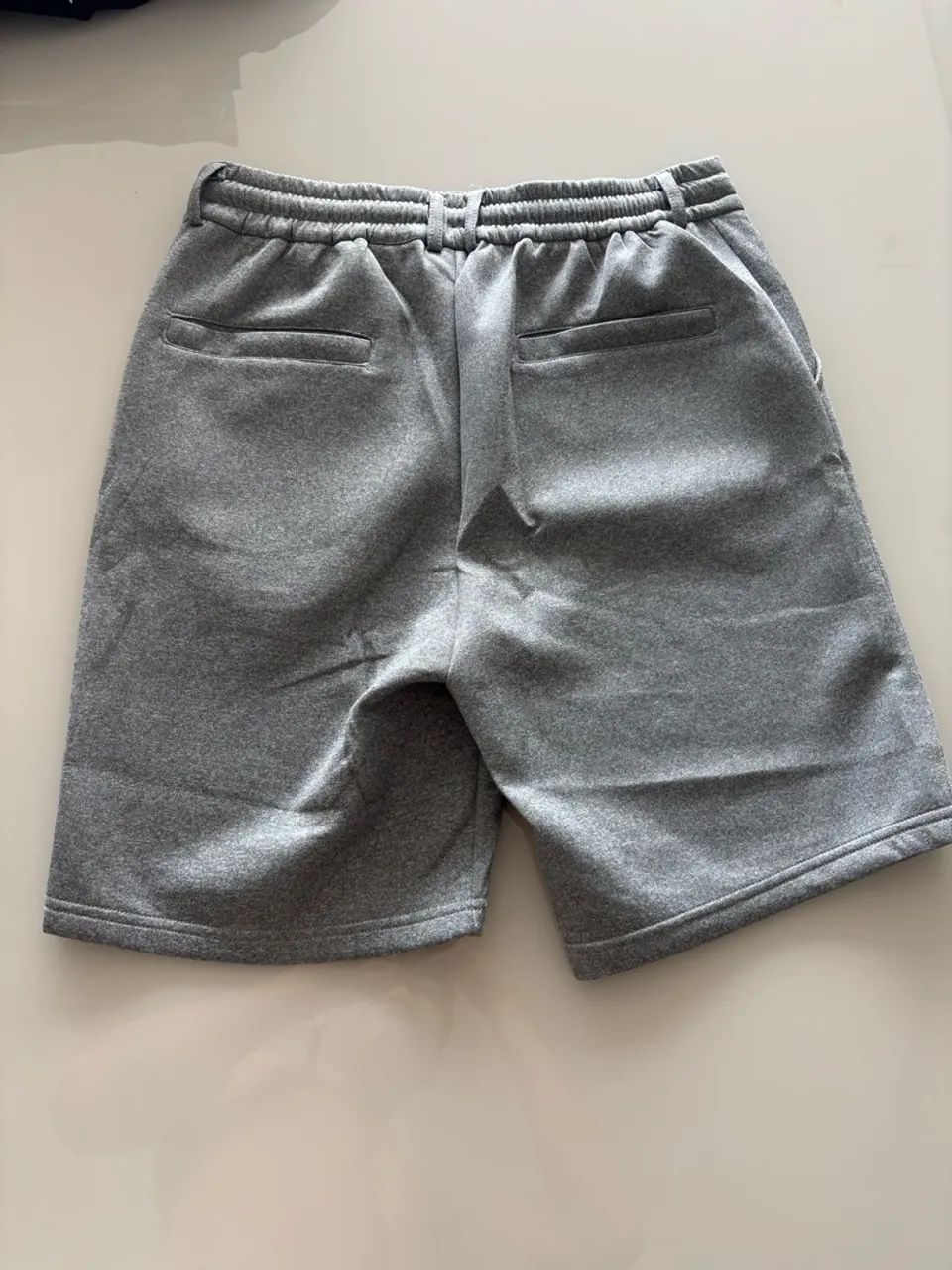 Shorts cinza  - Foto 2