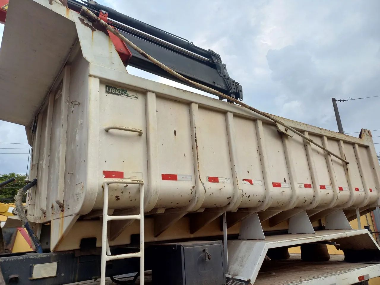 Caçamba basculante 12mts Librelato 