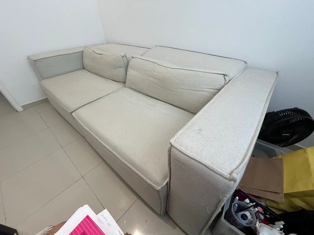 sofá retrátil linho bege 2 lugares  - Foto 3