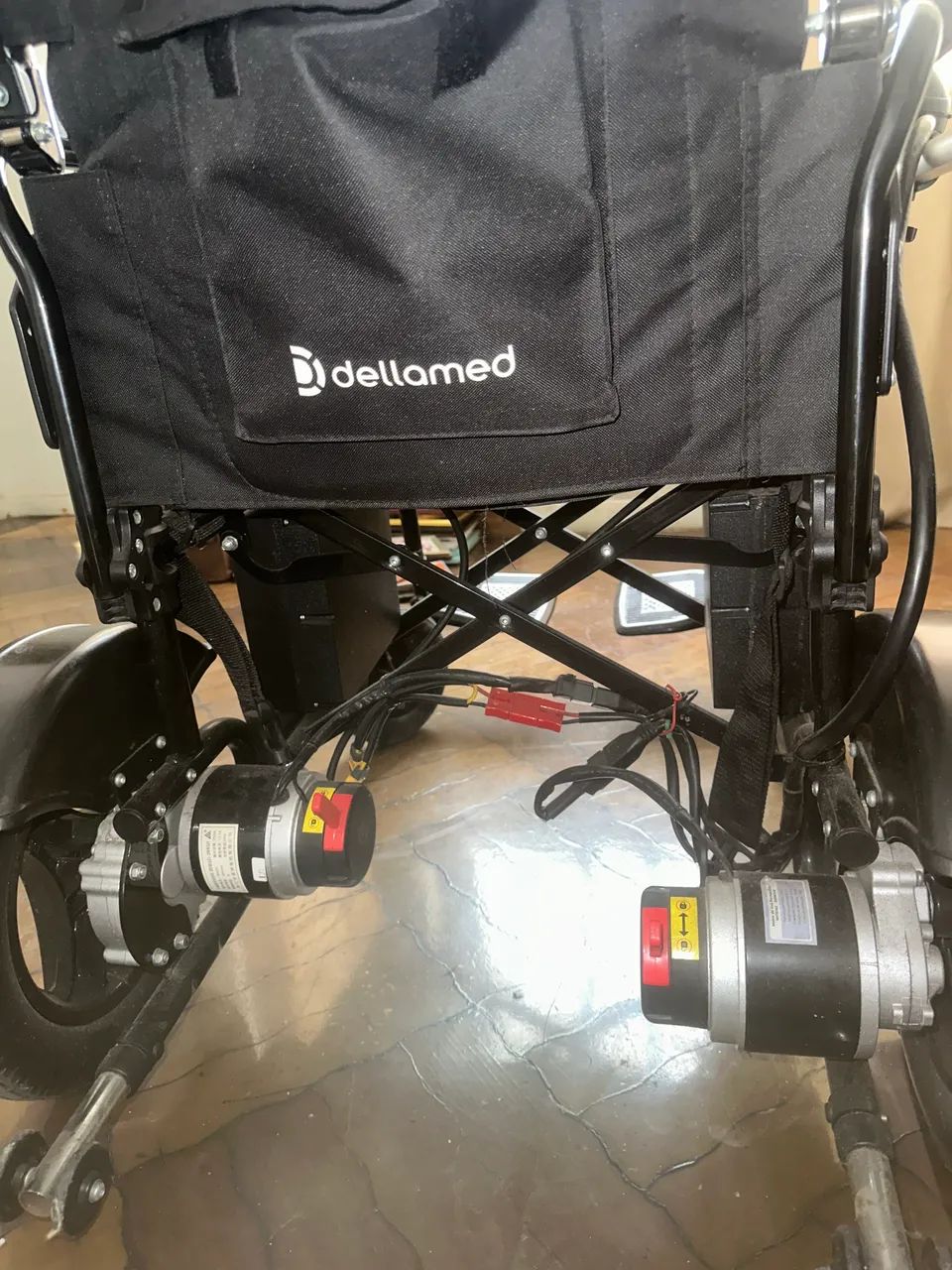 Cadeira motorizada Dellamed D800 em perfeito estado.  - Foto 6