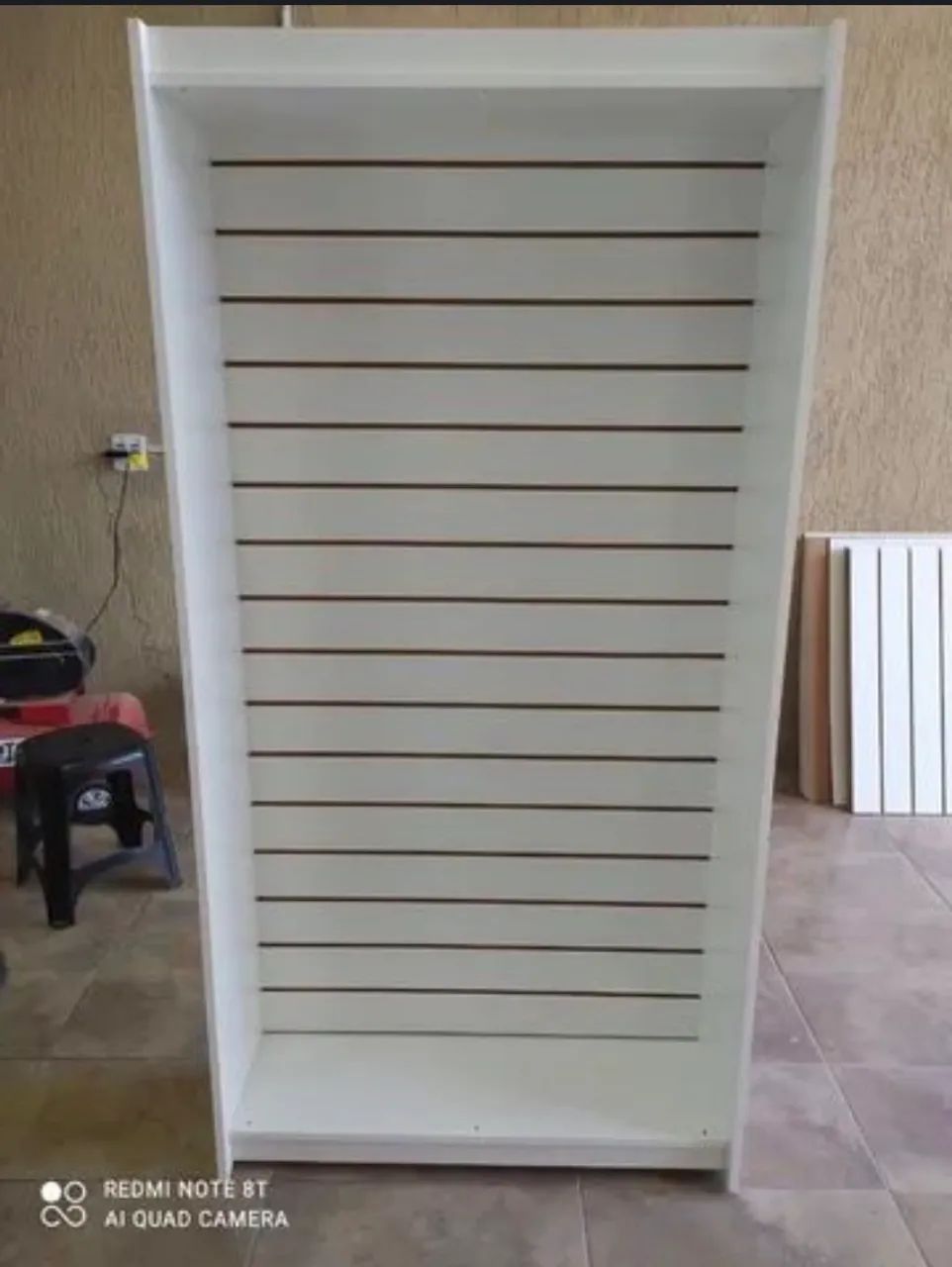 ESTANTE CANALETADA 