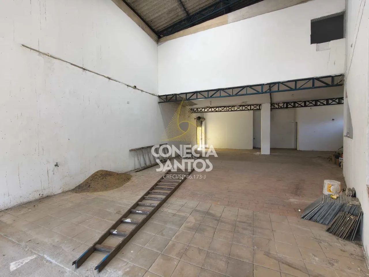 ALUGA-SE E VENDE-SE AMPLO GALPÃO NO MACUCO/SANTOS - Foto 5