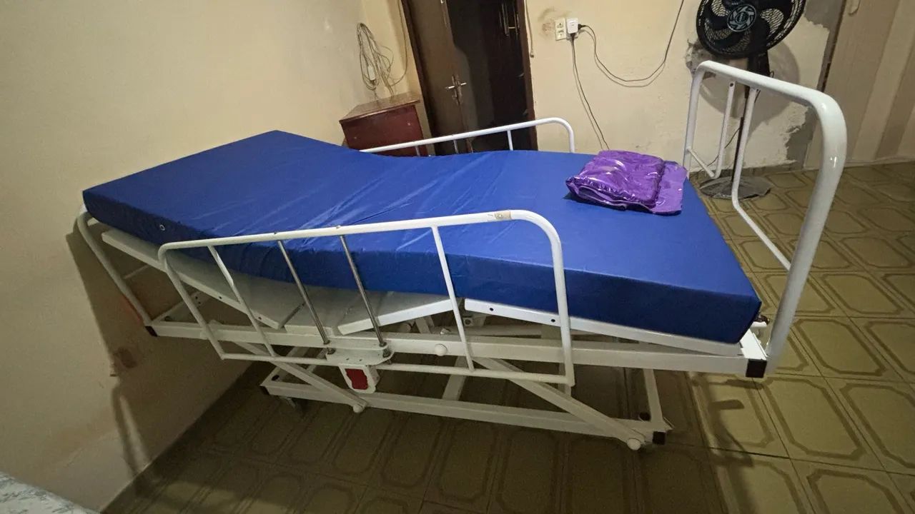 Cama hospitalar manual 3 movimentos  - Foto 3