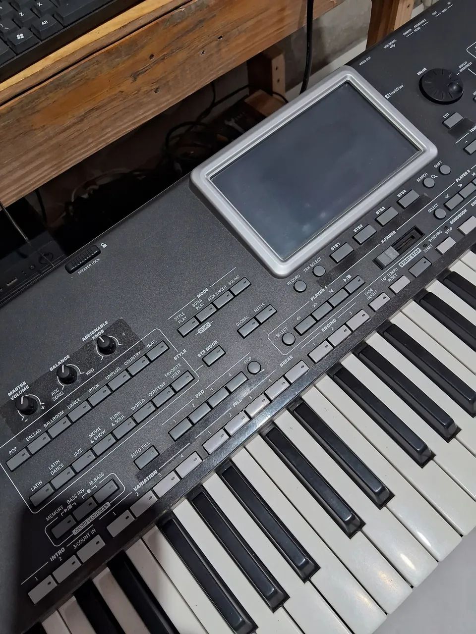 Korg pa 3 xle  - Foto 3