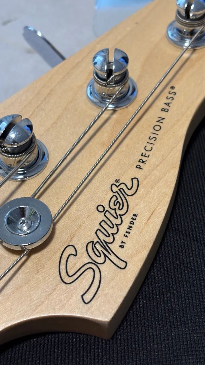Baixo Squier debut precision  - Foto 4