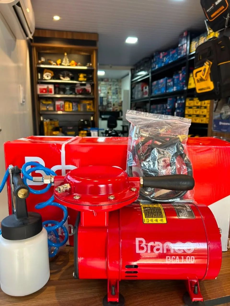 Compressor de Ar Branco BCA 1.0D Bivolt 40 PSI