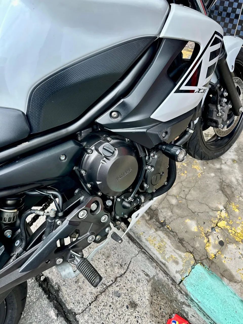 Moto Xj6 2013 - Foto 5