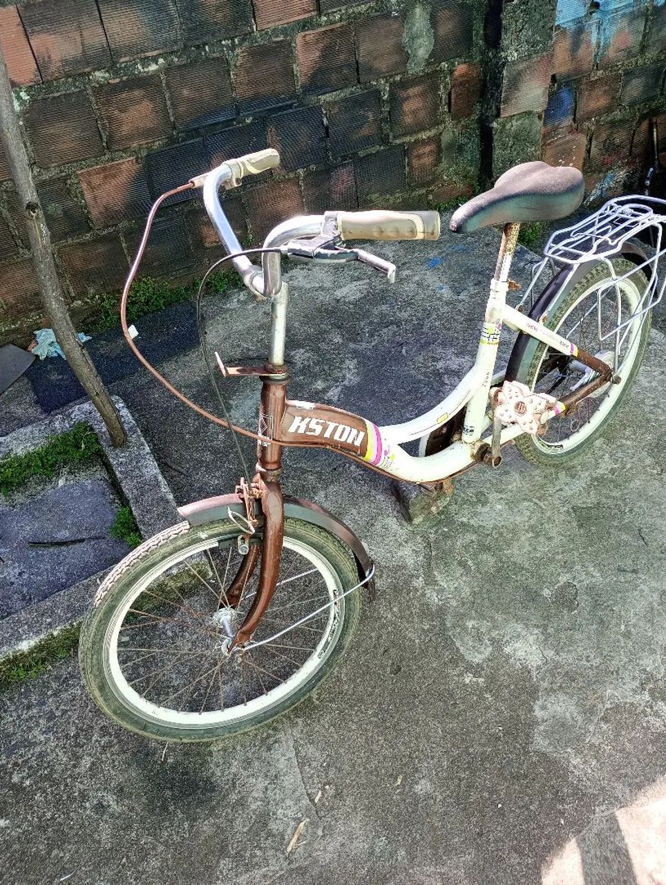 Vendo baik aro 20 em bom estado 