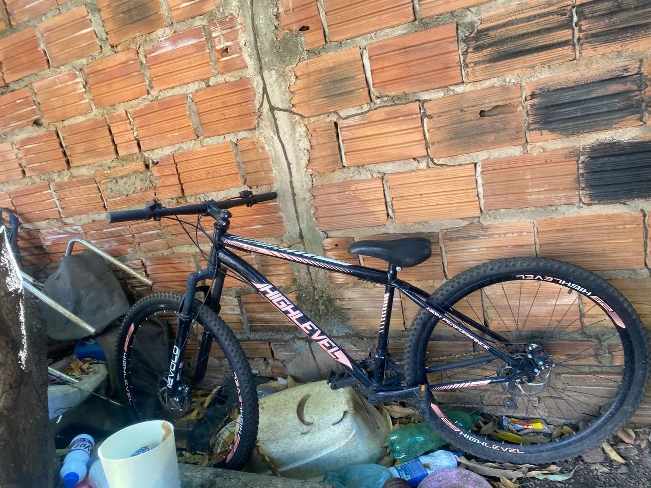 vende-se essa bicicleta seminova 